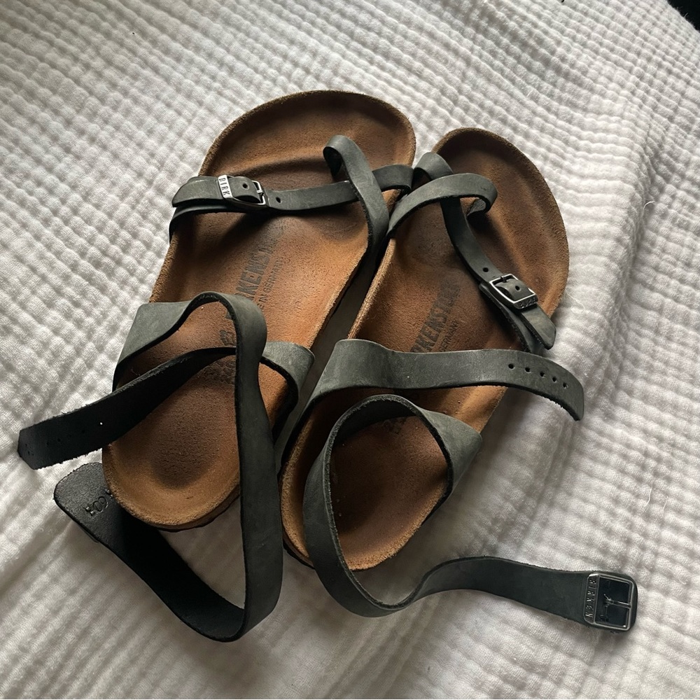 Birkenstock size 37 Yara Sandal Black leather